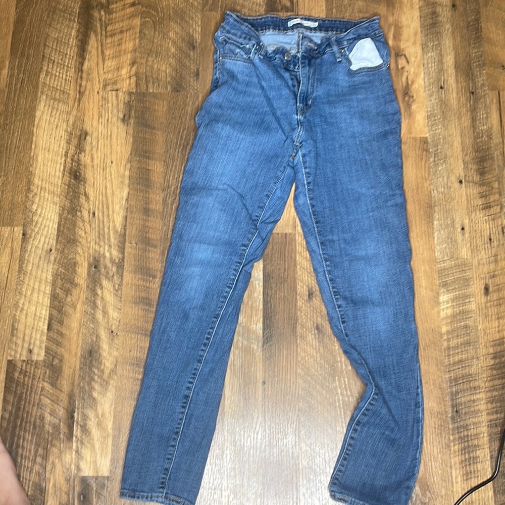Levi jeans